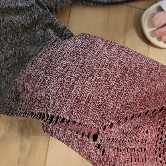 Pink ombre Capri legging - Picture 4 of 4